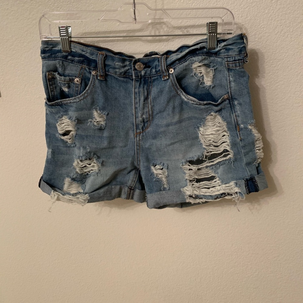 Kaitlyn Jean Shorts (size M)